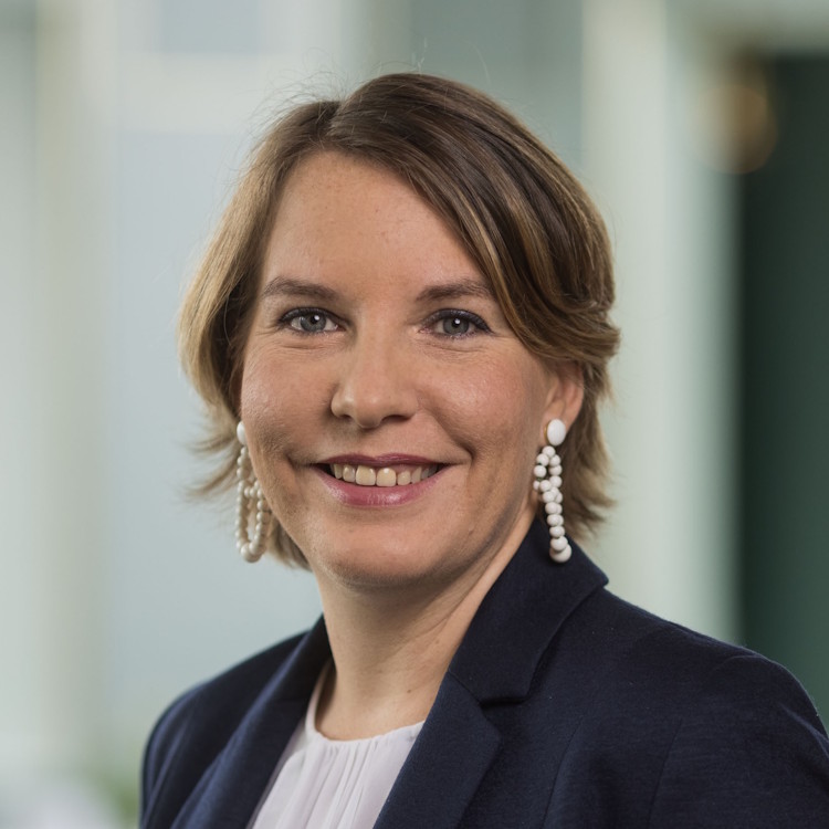 Delphine Caroff
